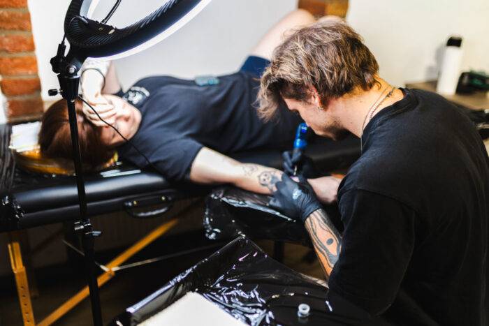 pop up tattoo MC Patriot